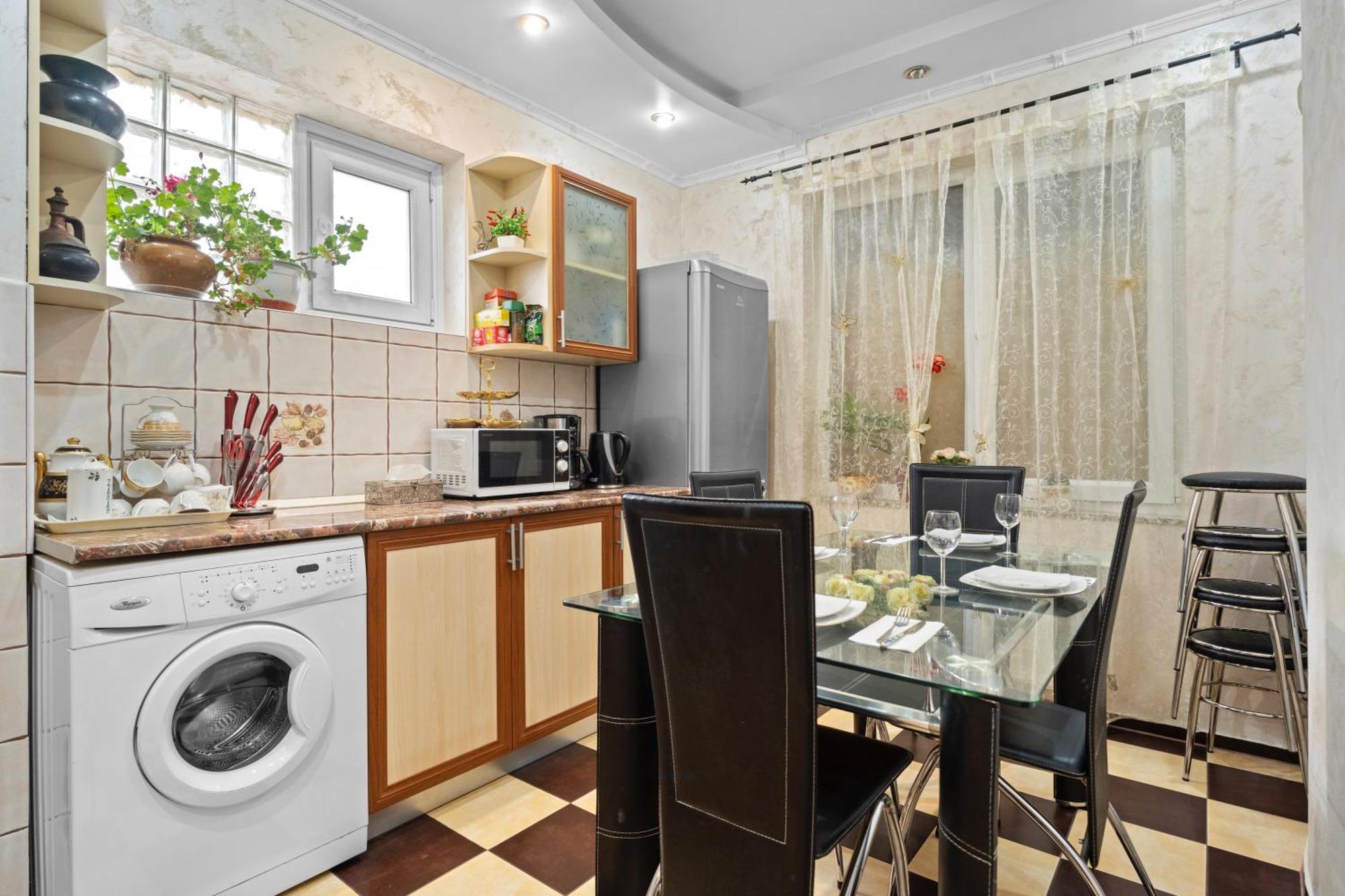 Luxurious Villa With Lush Garden And Huge Terrace Near Herastrau Park Bucureşti Exterior foto