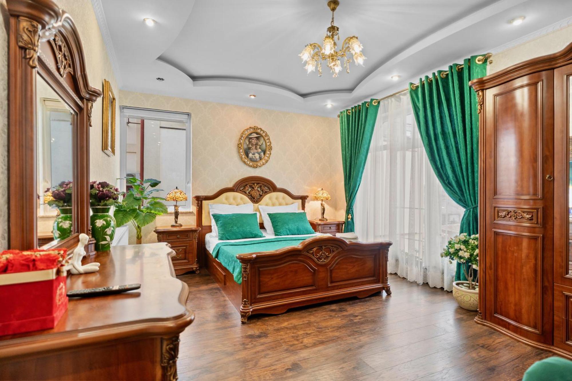Luxurious Villa With Lush Garden And Huge Terrace Near Herastrau Park Bucureşti Exterior foto